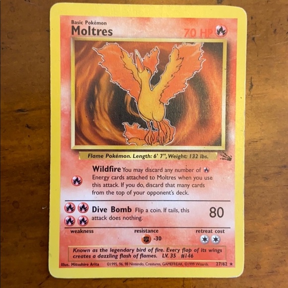 Rare 1995 Moltres Pokémon Card - 27/62 Fossil Set